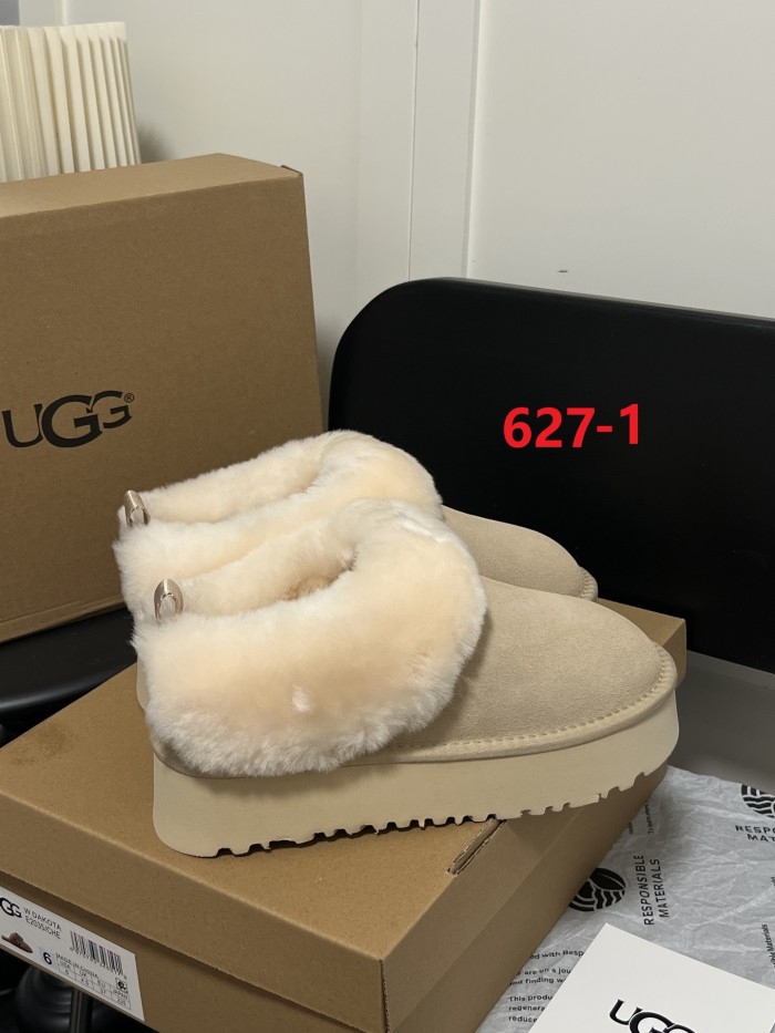 Women fur shoes, size 35-40,  with box, SS60-627-1