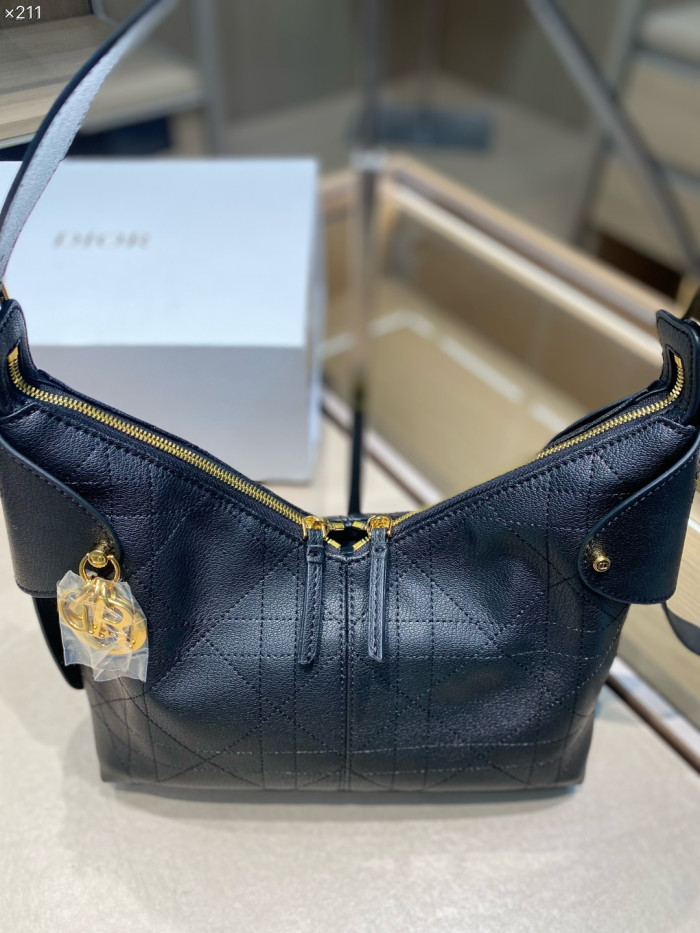 Split leather bag ,4A ,size 28x11x17cm,no box,  B75-463