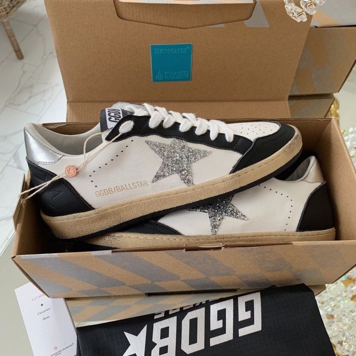 Women's men flat sneaker shoes,  size 35-44, SS110-674