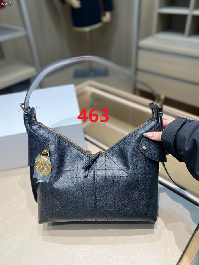 Split leather bag ,4A ,size 28x11x17cm,no box,  B75-463