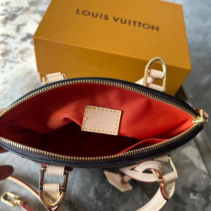 Split leather bag, 3A,size 23x17x8cm,no box,B68-190