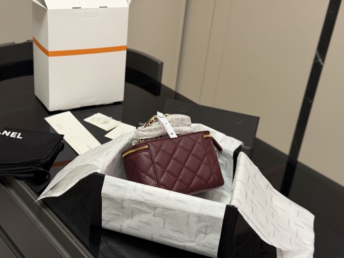 Split leather bag ,4A ,size 17x11cm,no box,  B80-207