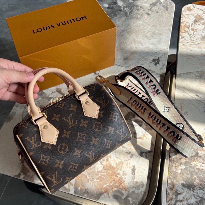 Split leather bag, 3A,size 20cm,no box,B68-183