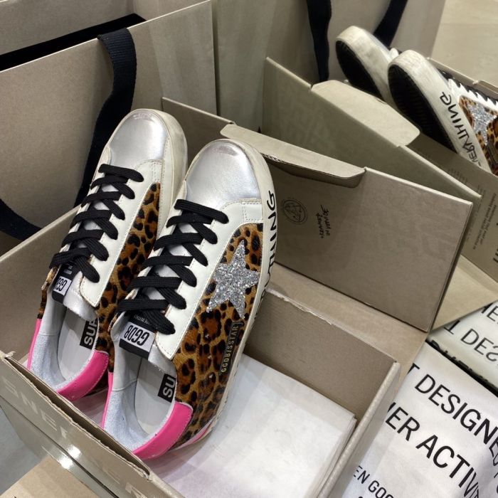 Women's men flat sneaker shoes,  size 35-46, SS110-675