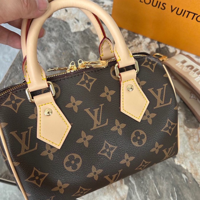 Split leather bag, 3A,size 20cm,no box,B68-182