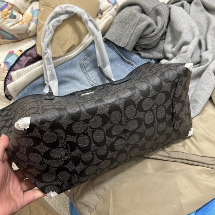 Split leather bag, 3A,size 33x29cm,no box,B68-188