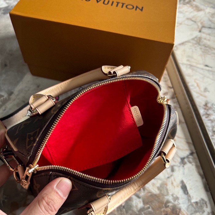 Split leather bag, 3A,size 20cm,no box,B68-183
