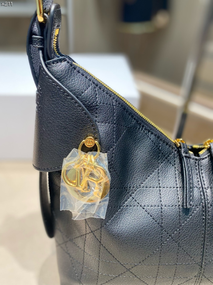 Split leather bag ,4A ,size 28x11x17cm,no box,  B75-463