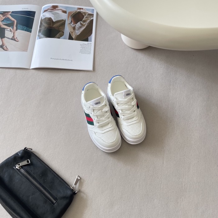 Kid's shoes, with box,size 26-35, SS60-3766