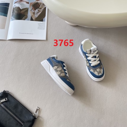 Kid's shoes, with box,size 26-35, SS60-3765