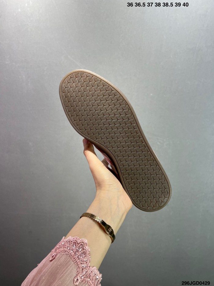 Women runner sneaker shoes,  with box,size 36-40，SS60-3737