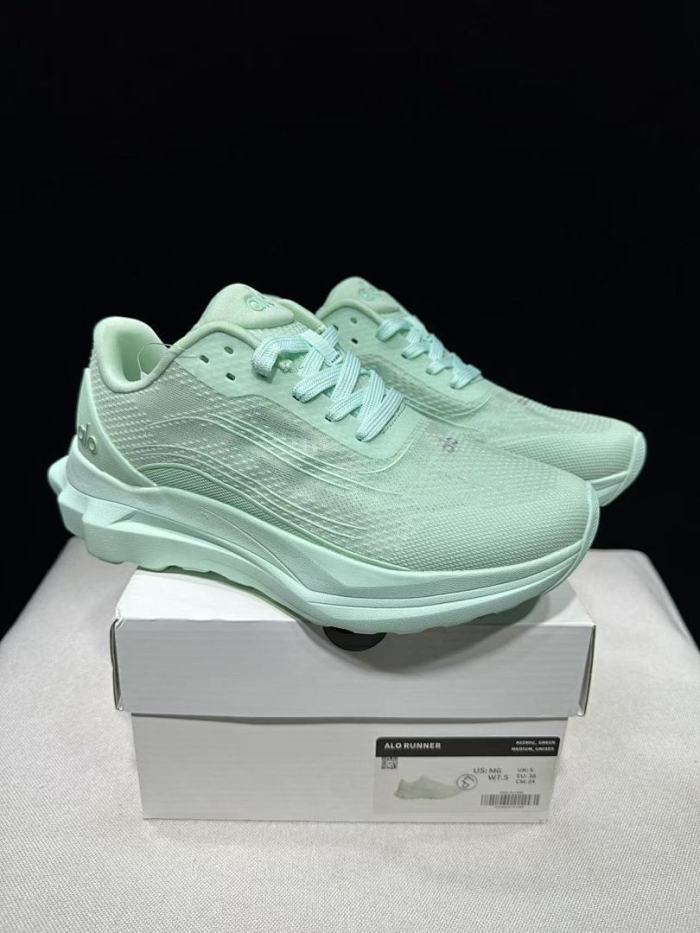 Men women runner sneaker shoes,  with box,size 36-46，SS60-651