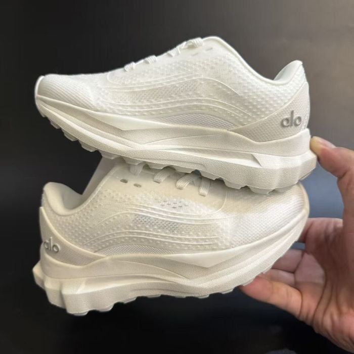 Kid's shoes, with box,size 28-37, SS60-670-675
