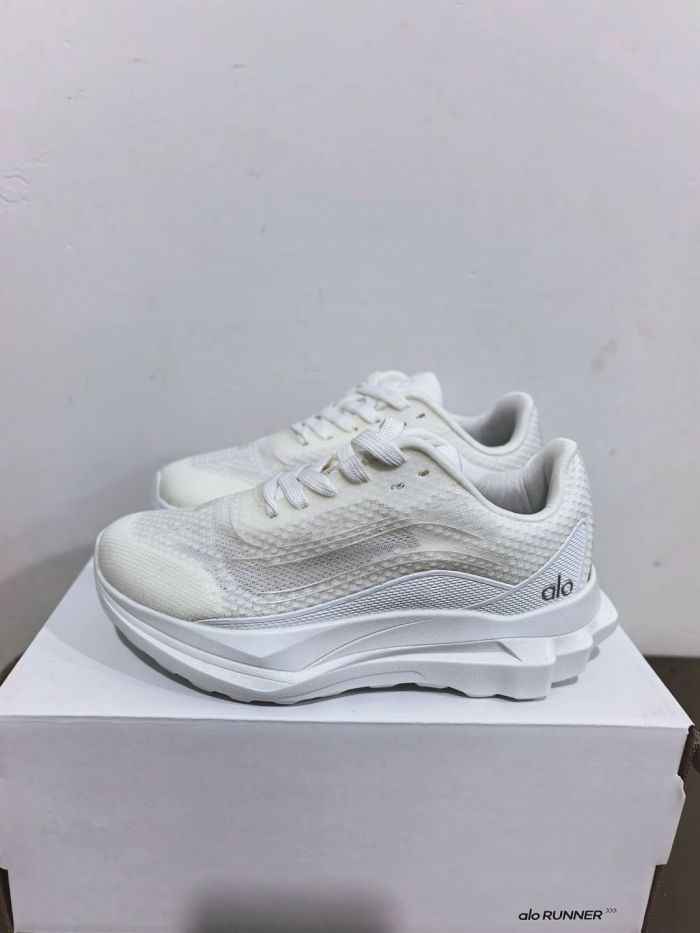 Kid's shoes, with box,size 28-37, SS60-670-675