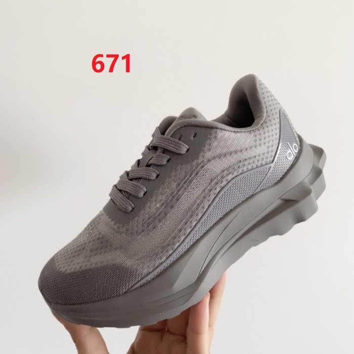 Kid's shoes, with box,size 28-37, SS60-670-675