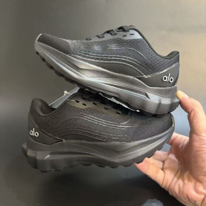 Kid's shoes, with box,size 28-37, SS60-670-675