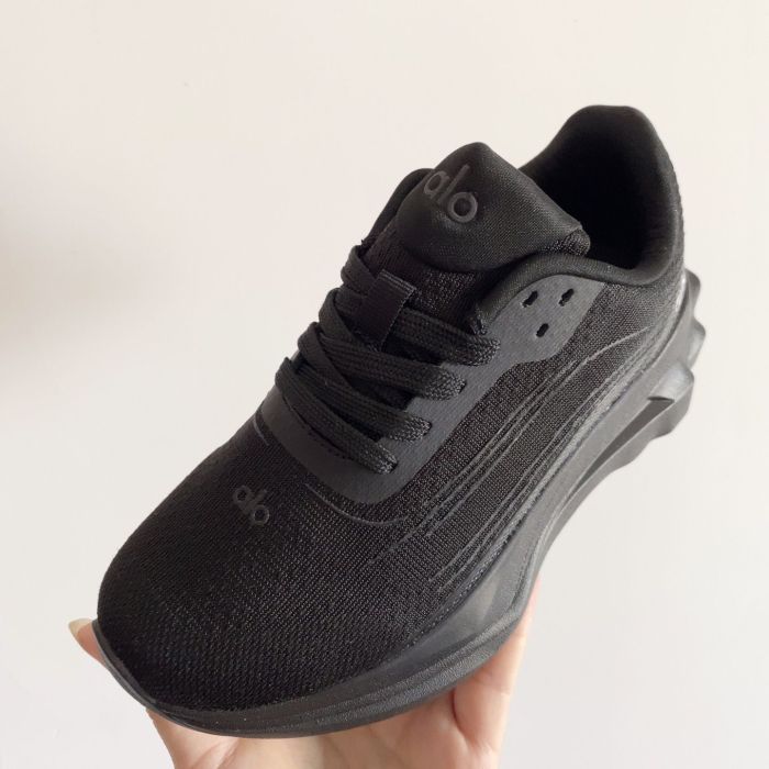 Kid's shoes, with box,size 28-37, SS60-670-675