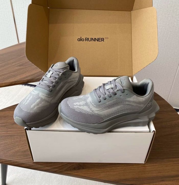 Men women runner sneaker shoes,  with box,size 36-46，SS60-652-654