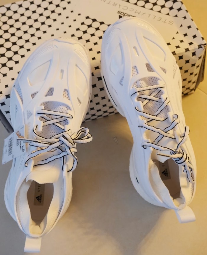 Women runner sneaker shoes,  with box,size 36-40，SS70-240
