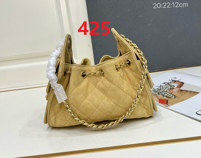 Leather bag ,5A ,size 20*22*12cm,no box,  B110-425