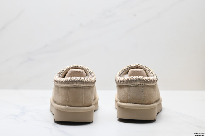Women fur shoes, size 35-40,  with box, SS50-1830