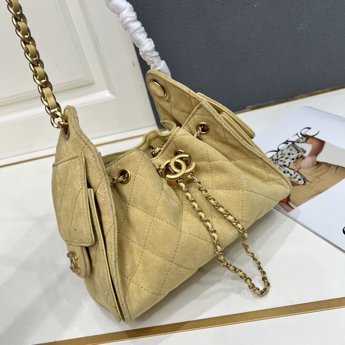 Leather bag ,5A ,size 20*22*12cm,no box,  B110-425