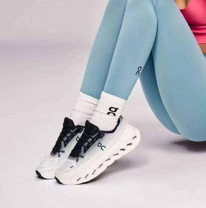 Women and men runner sneaker shoes,  with box,size 36-45，SS70-2329-2342