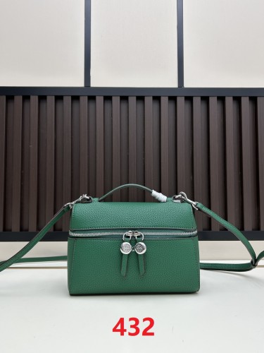 Leather bag ,5A ,size 18.5x12.5x6cm,no box,  B110-432