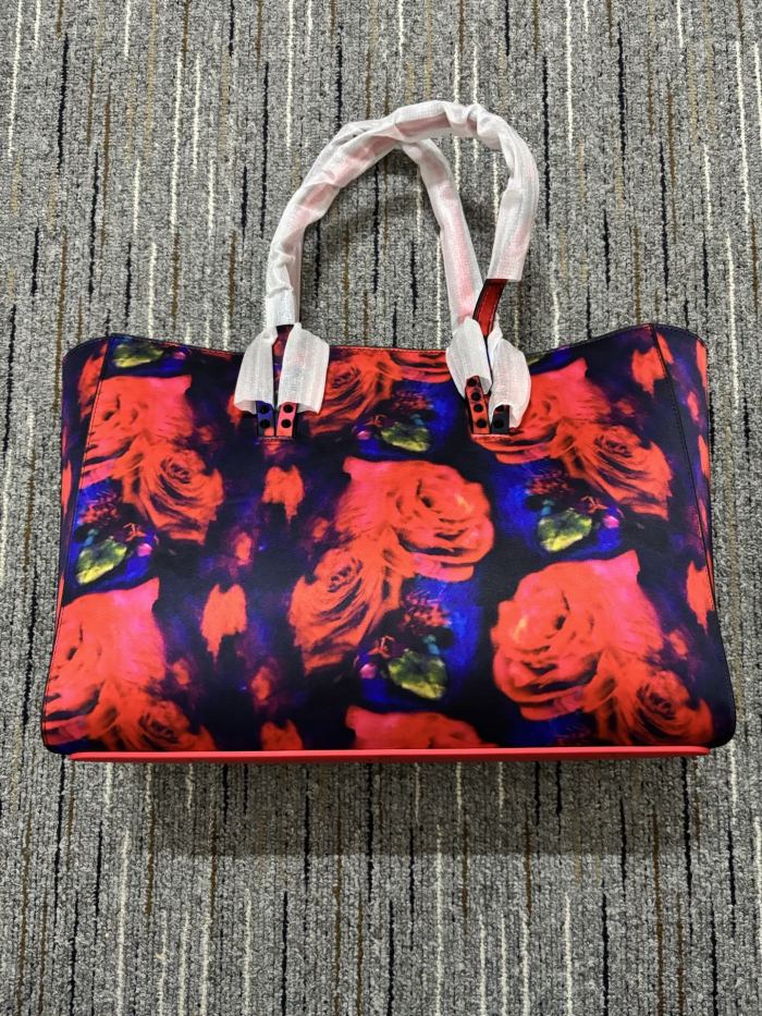 Leather bag ,5A ,size 39x16x29cm,no box,  B130-89-100
