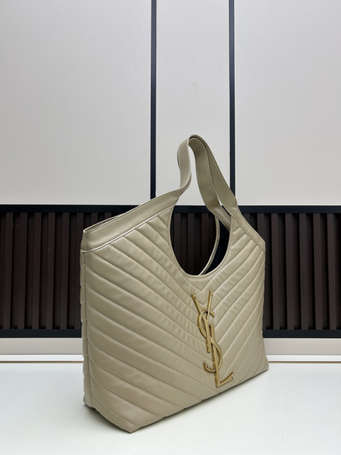 Leather bag ,5A ,size 52x14x53cm,no box,  B110-437