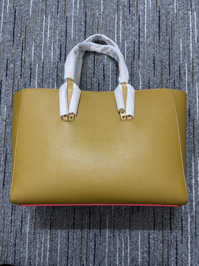 Leather bag ,5A ,size 39x16x29cm,no box,  B130-89-100