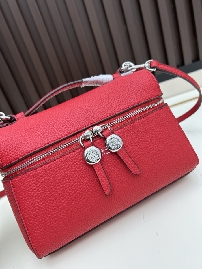 Leather bag ,5A ,size 18.5x12.5x6cm,no box,  B110-429