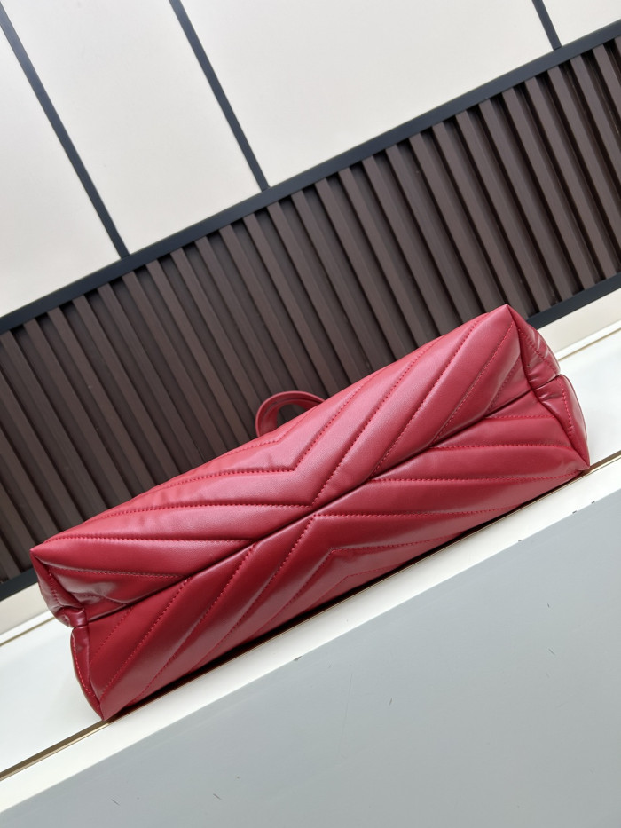Leather bag ,5A ,size 52x14x53cm,no box,  B110-436