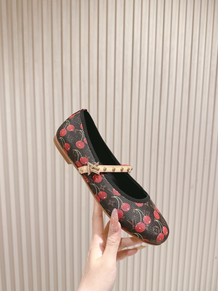 Women's flat shoes, size 35-42, SS50-1958