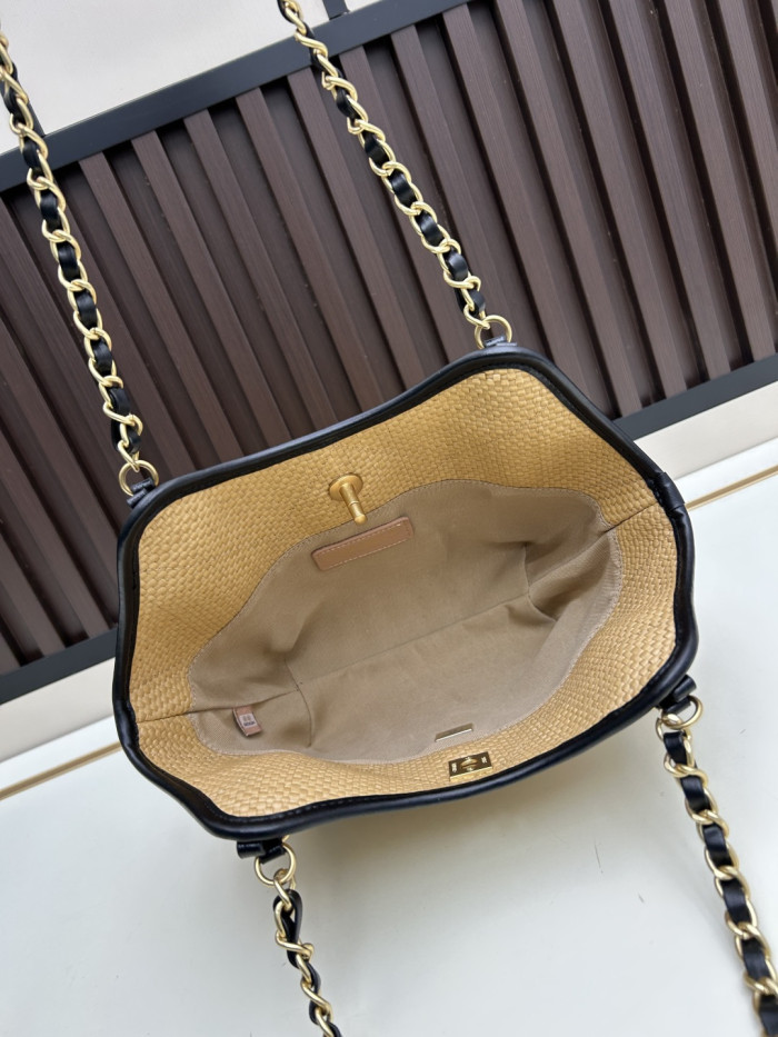 Leather and woven raffia bag ,5A ,size 30x20x6cm,  B98-189