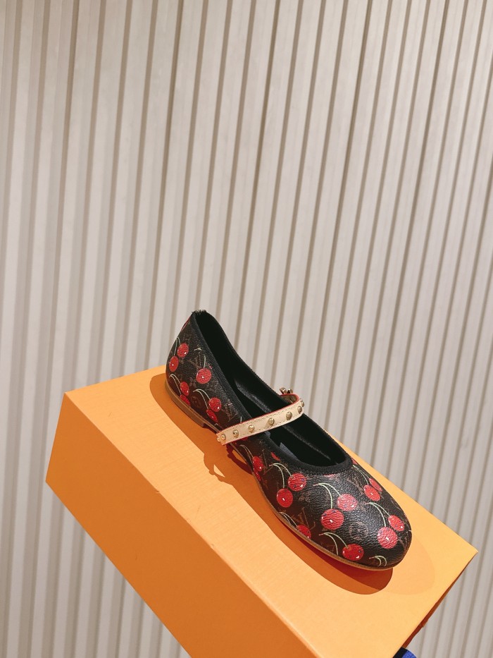 Women's flat shoes, size 35-42, SS50-1958