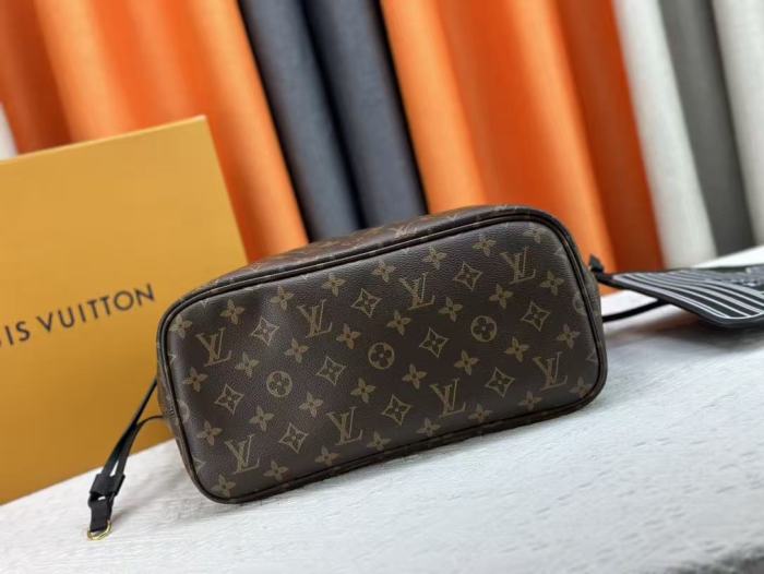 Leather bag ,5A ,size 32x28x14cm,  B88-406