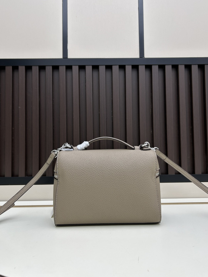 Leather bag ,5A ,size 18.5x12.5x6cm,no box,  B110-431