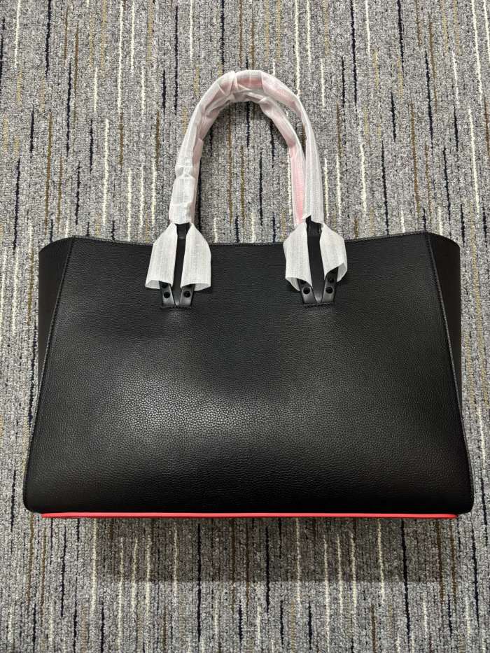 Leather bag ,5A ,size 39x16x29cm,no box,  B130-89-100