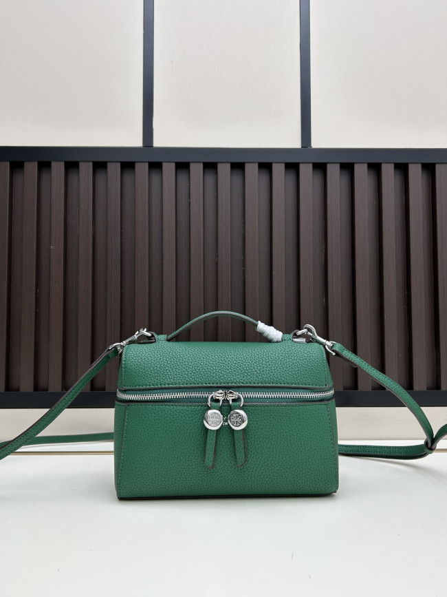 Leather bag ,5A ,size 18.5x12.5x6cm,no box, B110-432