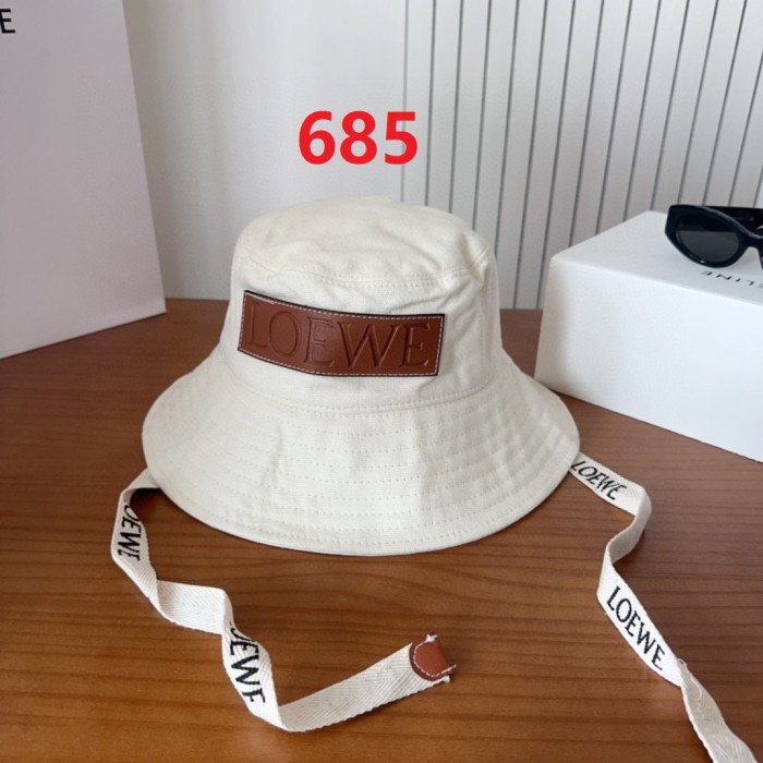 Fashion hat for women  ,no box. HX25-683-686