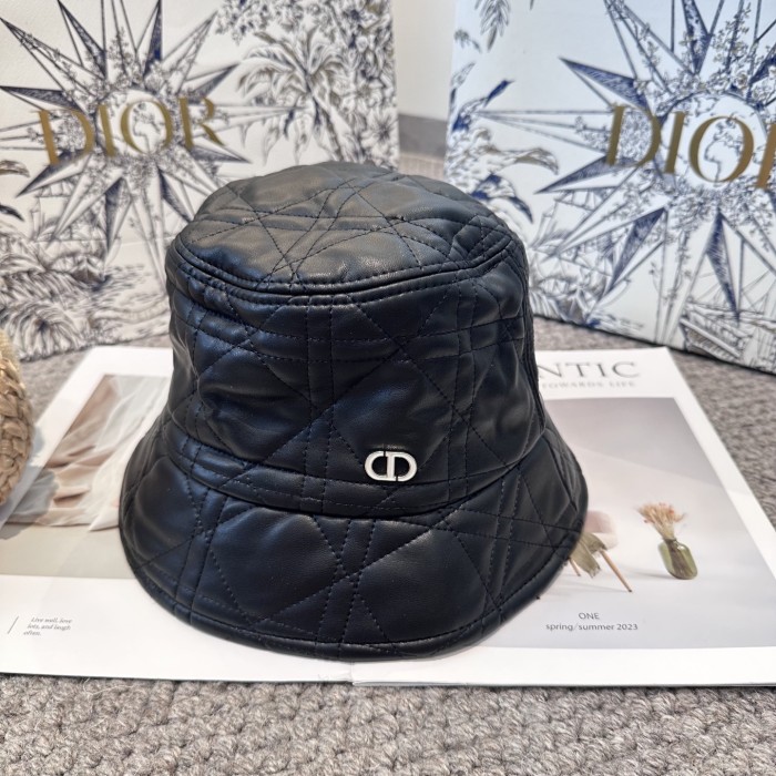 Fashion hat for women ,no box. HX25-707