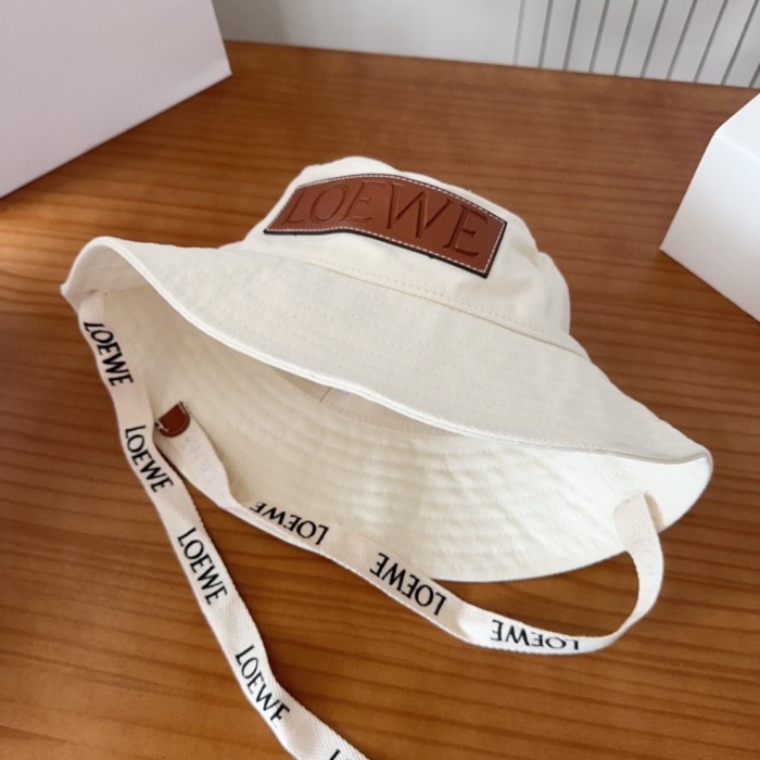 Fashion hat for women  ,no box. HX25-683-686