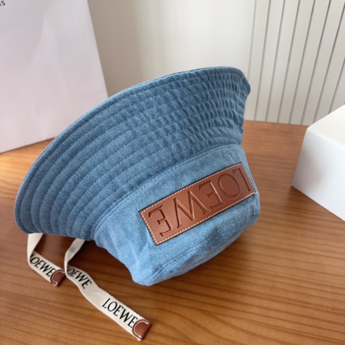 Fashion hat for women  ,no box. HX25-683-686