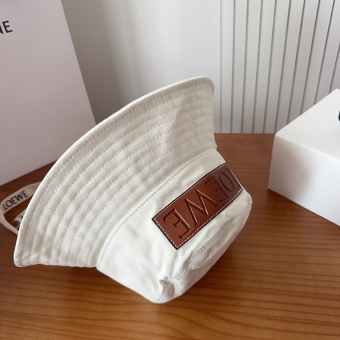 Fashion hat for women  ,no box. HX25-683-686