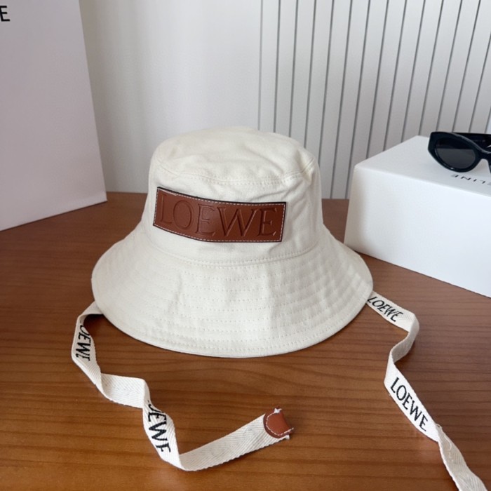 Fashion hat for women  ,no box. HX25-683-686