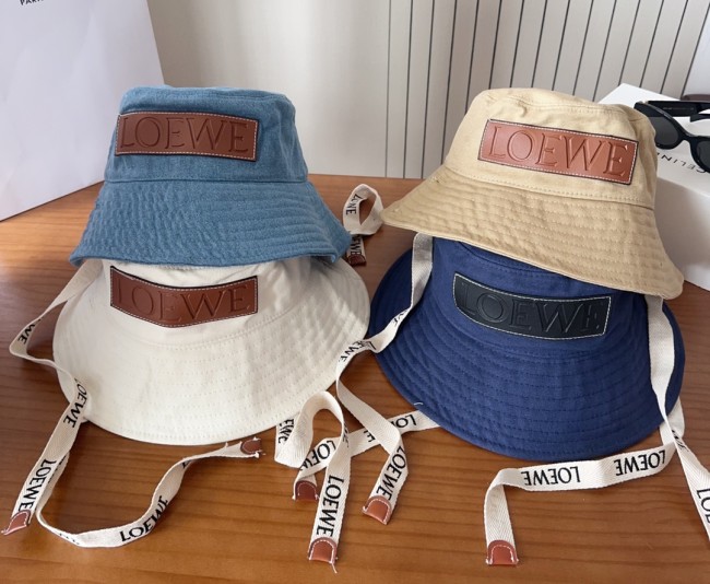 Fashion hat for women  ,no box. HX25-683-686