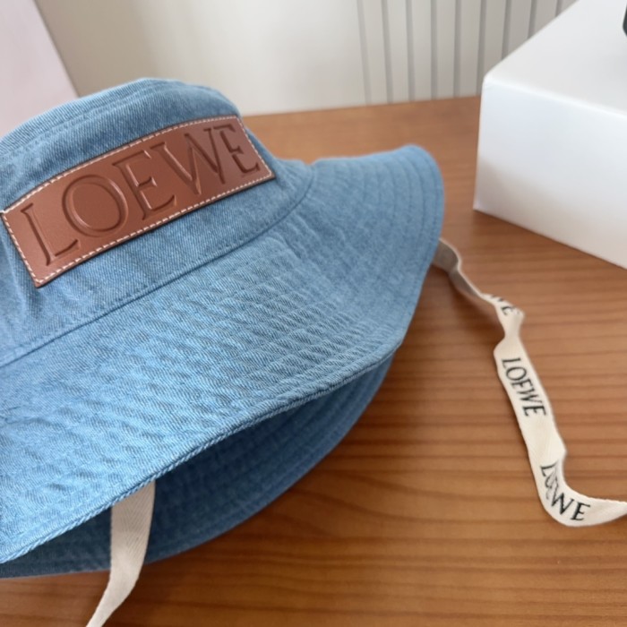 Fashion hat for women  ,no box. HX25-683-686