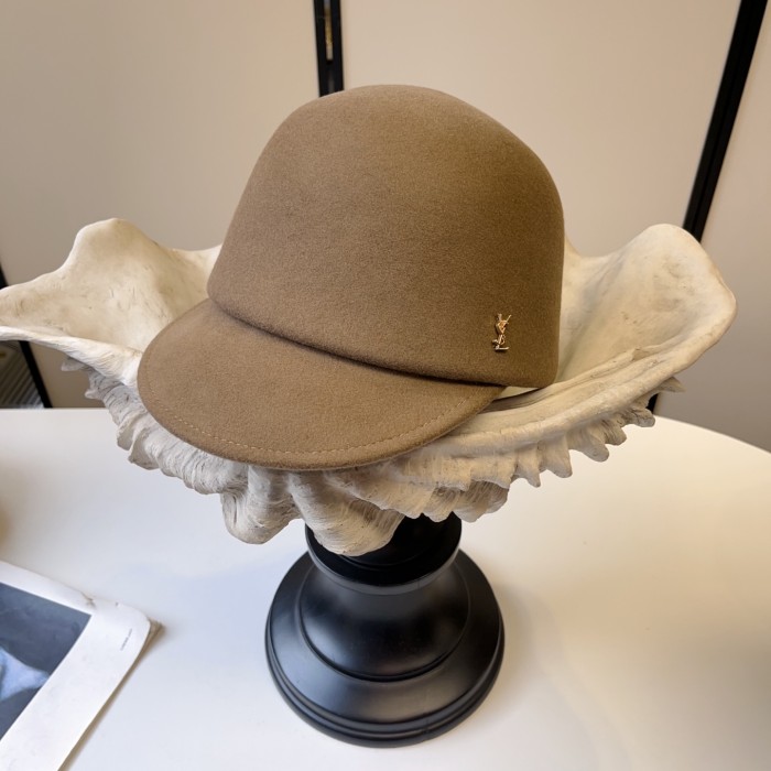 Fashion hat for women ,no box. HX25-709-711