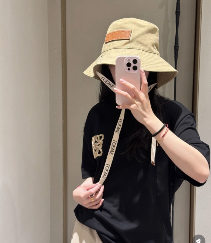 Fashion hat for women  ,no box. HX25-683-686